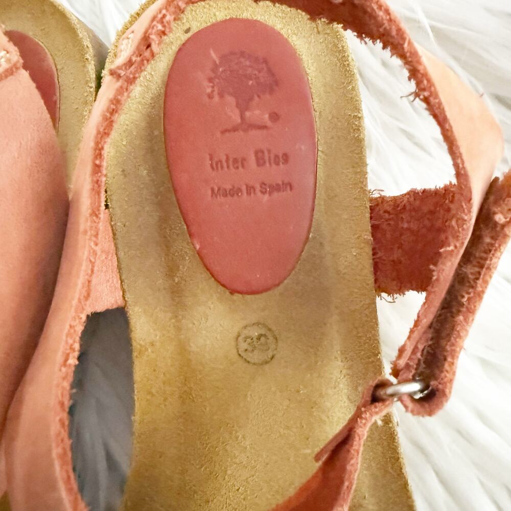 Women's Coral Slingback Comfort Sandal - Picture 5 of 7